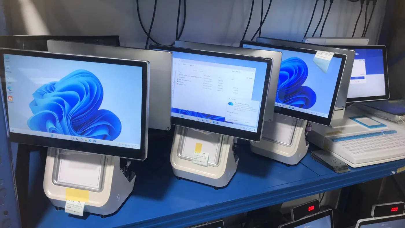 PENPOS terminals with integrated receipt printers during Windows hardware testing